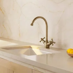 Aquanello Heritage Ascot Klassieke Keuken Nostalgische Keukenkraan Brons Met Ronde Uitlop
