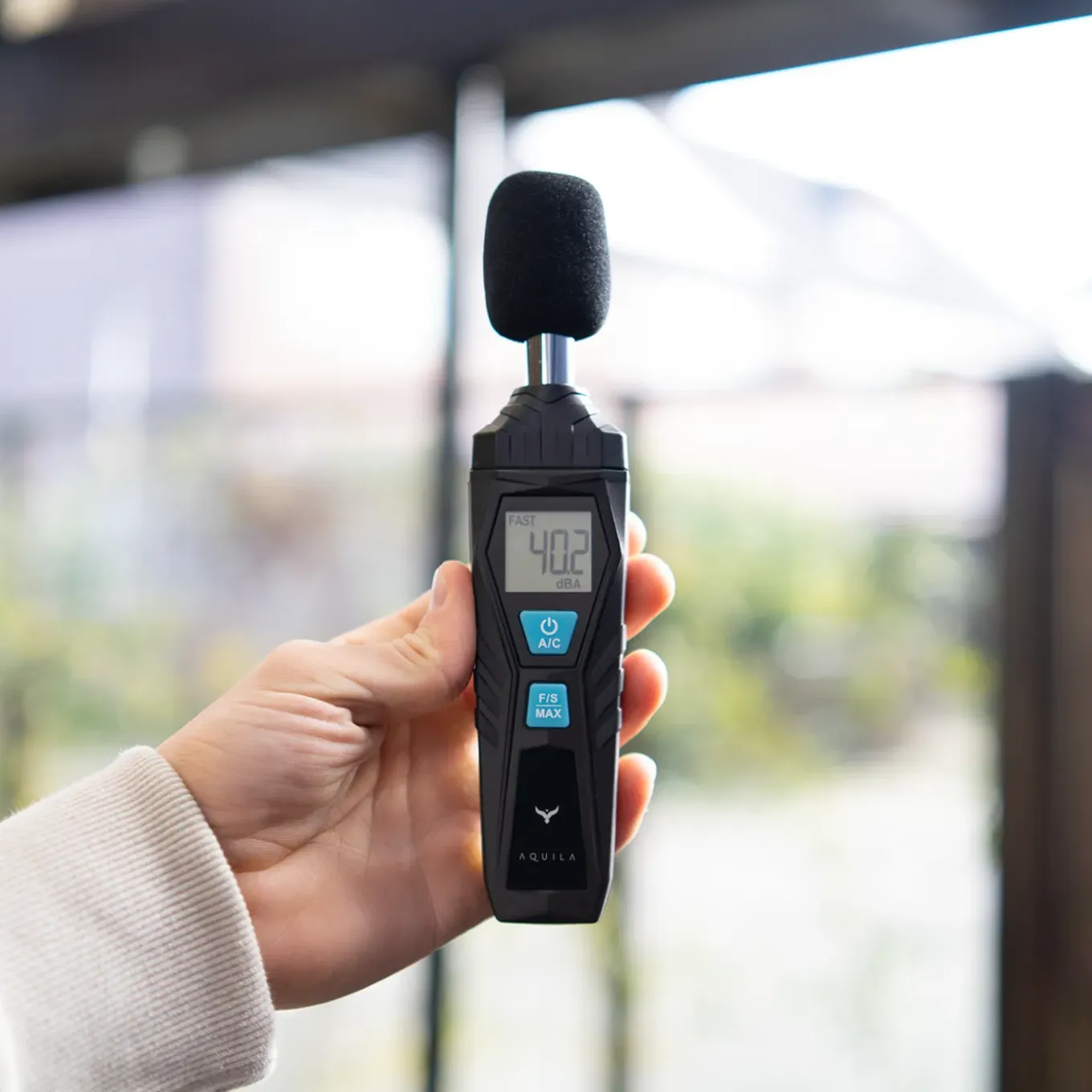 Aquila Digitale Decibelmeter - Nauwkeurig 1.5 Db - 30 -130 Decibel - Geluidsmeter - Incl Opbergetui