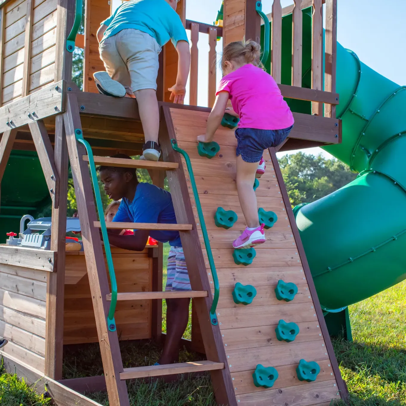 Backyard Discovery Cedar Cove Speeltoestel - Xxl Speeltoren - Hout