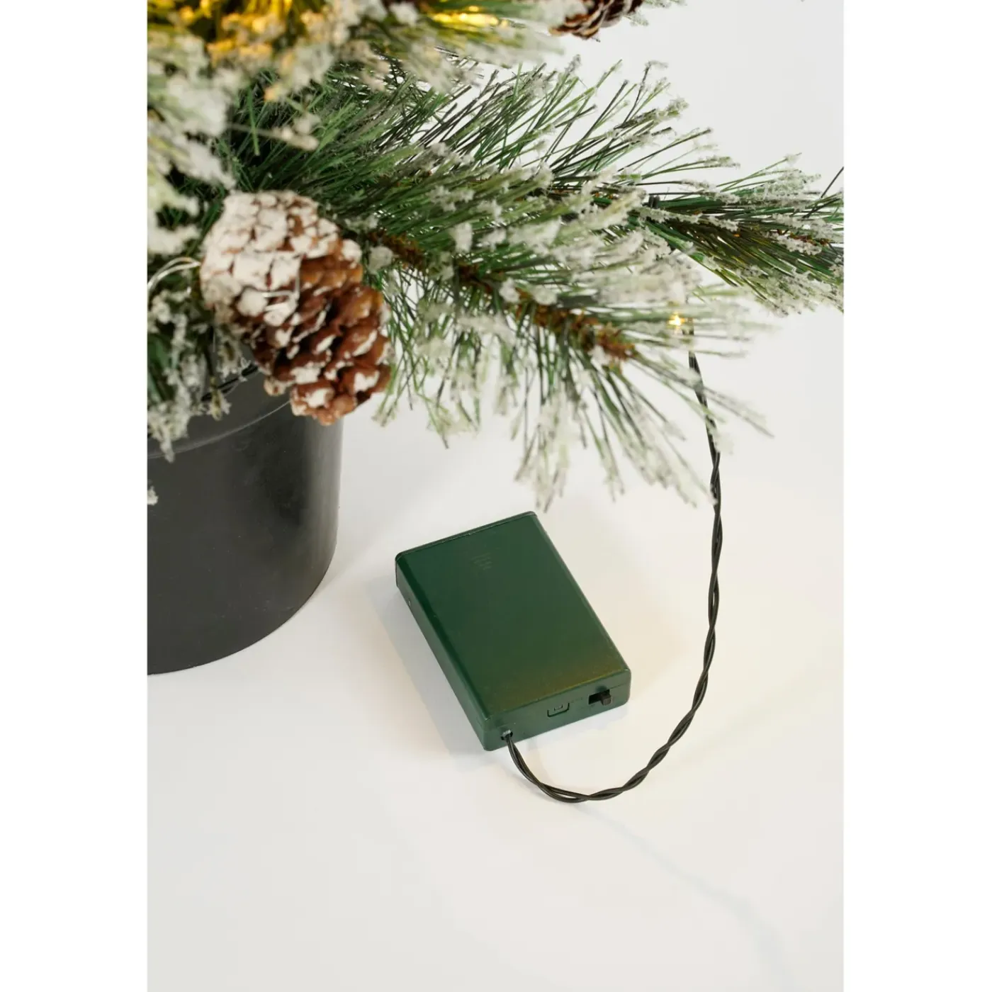 Black Box - Vandans xmas tree potted led groen frosted 40L TIPS 96 werkt op batterijen
