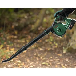 Bosch Accu Bladblazer UniversalLeafBlower 18V-130- 18V- excl. Accu & Lader
