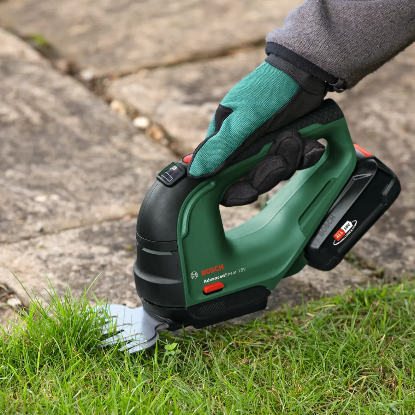 Bosch Accu Gras- en Struikschaar AdvancedShear 18V-10 - 18V - met 2,0Ah Accu