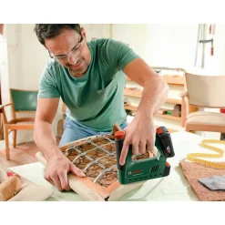 Bosch Accutacker UniversalTacker 18V-14 - Draadloos - Type 53 nietjes tot 14mm - 1000 nietjes