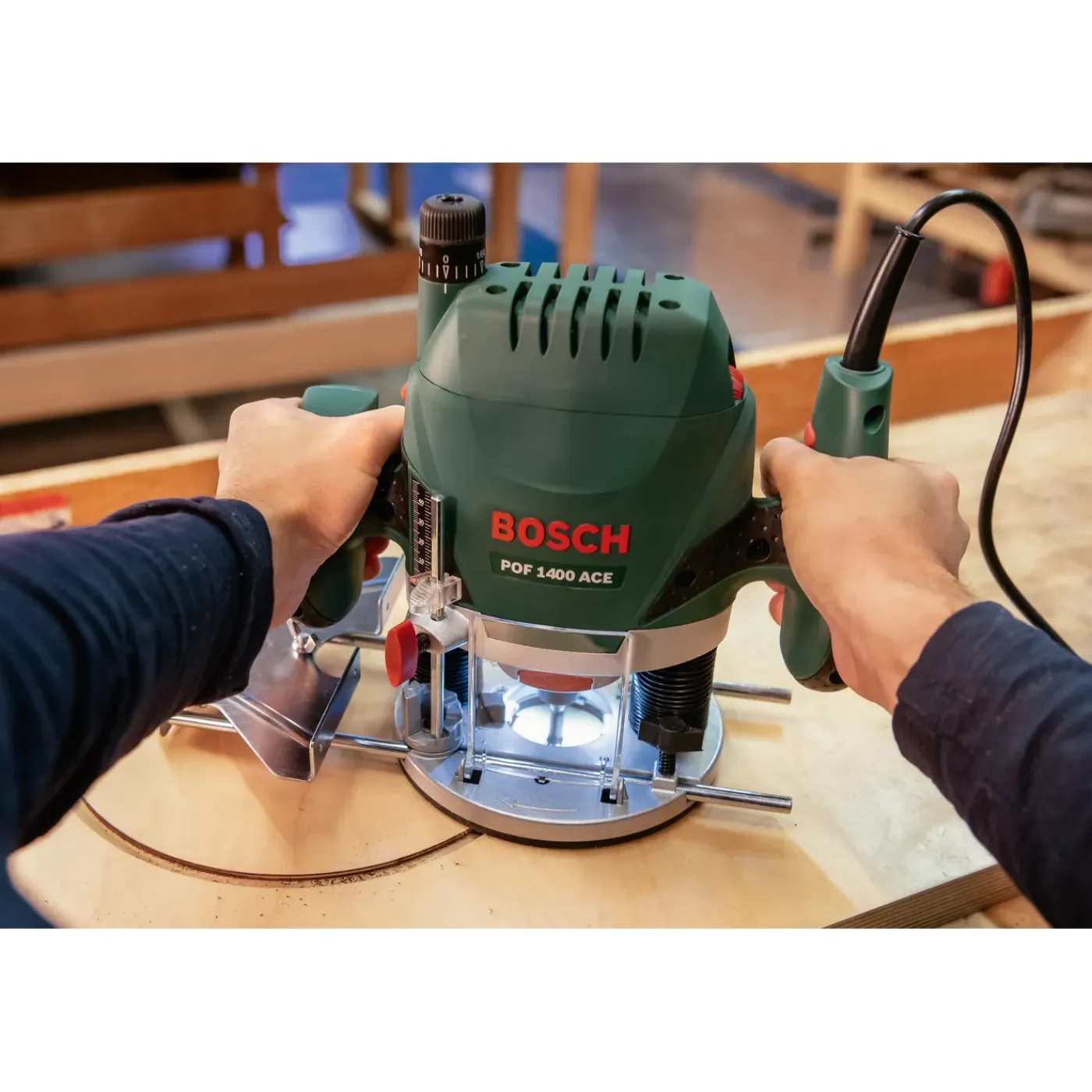 Bosch bovenfrees POF 1400 ACE - 1400W - Met snoer