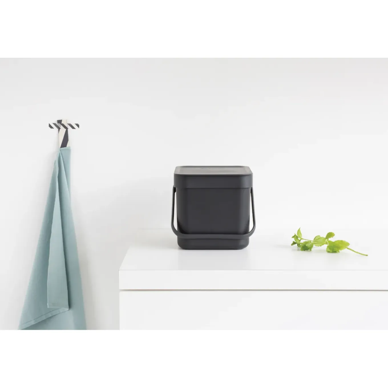 Brabantia Afvalbak Sort & Go - Kunststof - Donkergrijs - 20x24.5x18.1cm - 6L