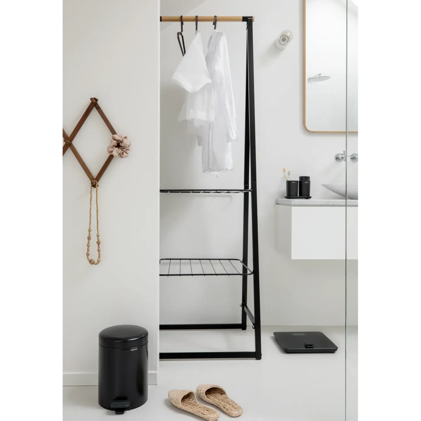 Brabantia - Renew Battery Free Bathroom Scale