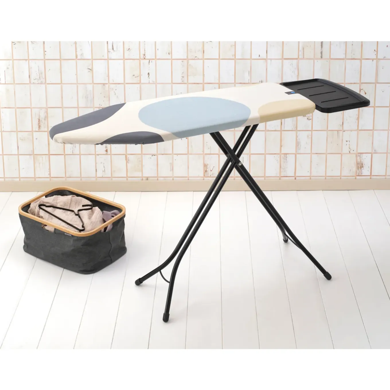 Brabantia - Strijkplank - 124 X 45 Cm, Solid Steam Unit Holder, Perfectflow