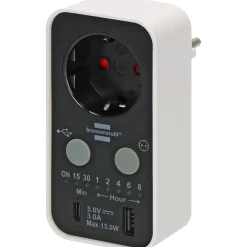 Brennenstuhl digitale afteltimer met USB A en USB C wit/zwart