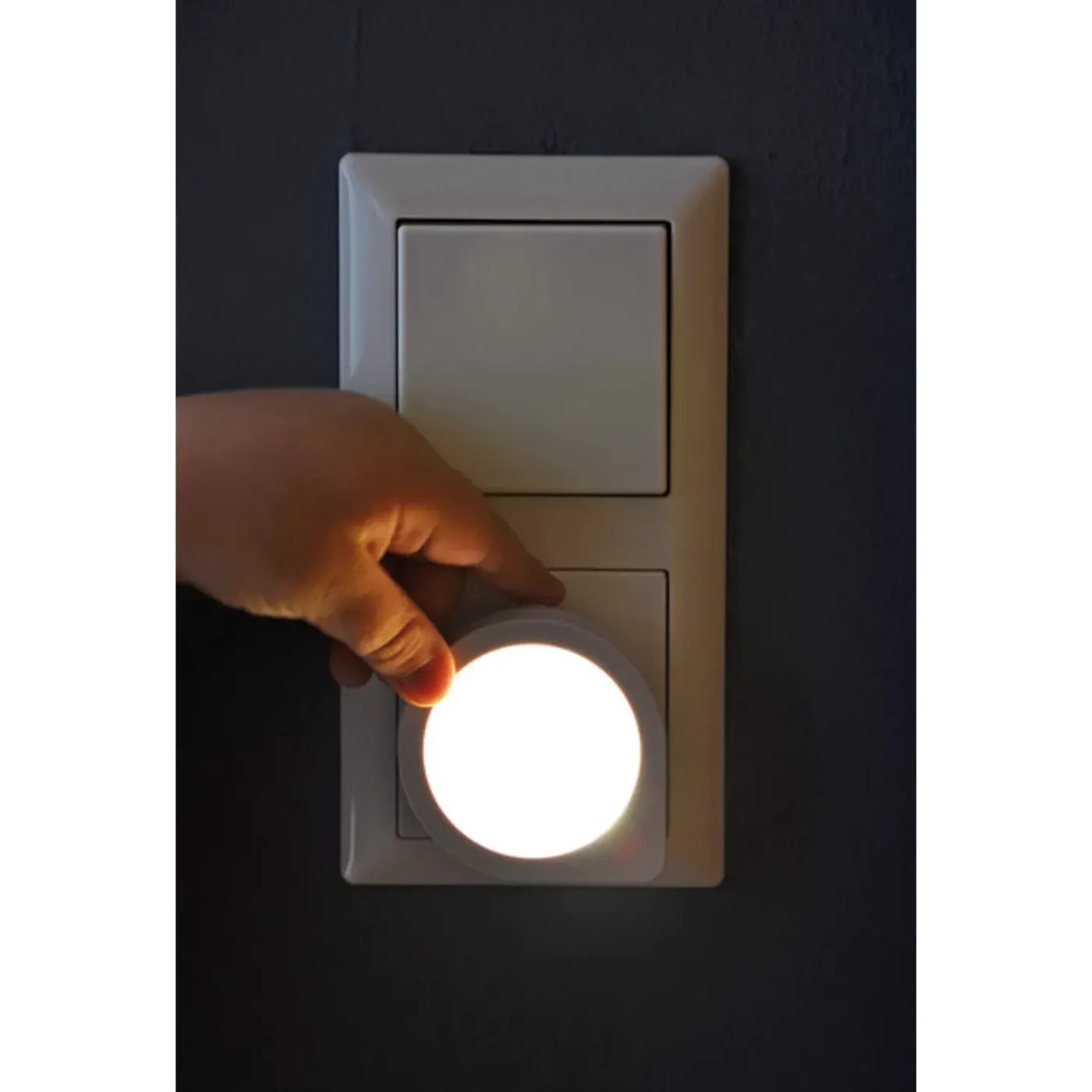 Brennenstuhl LED nachtlampje NL 01 QD wit met schemersensor
