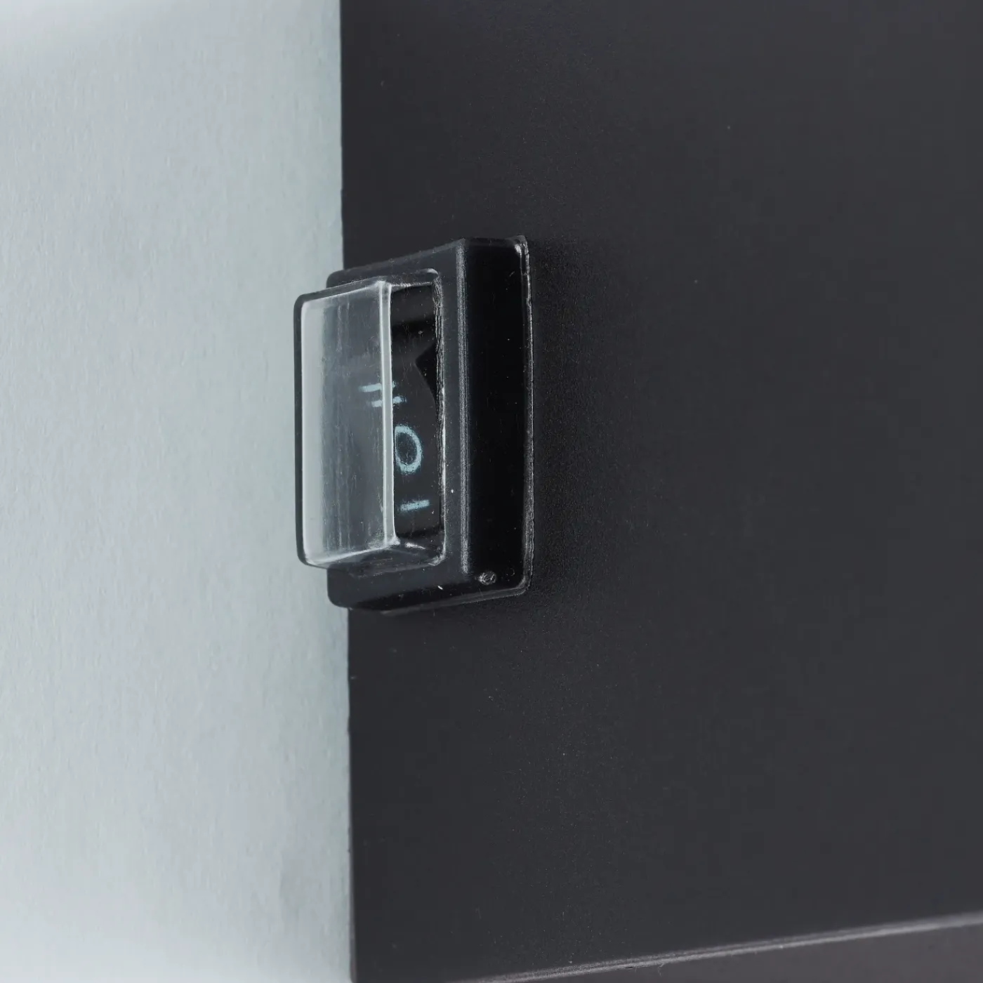 Brilliant Buitenwandlamp Iseo - Zwart - Warm Wit - 4W - met Sensor