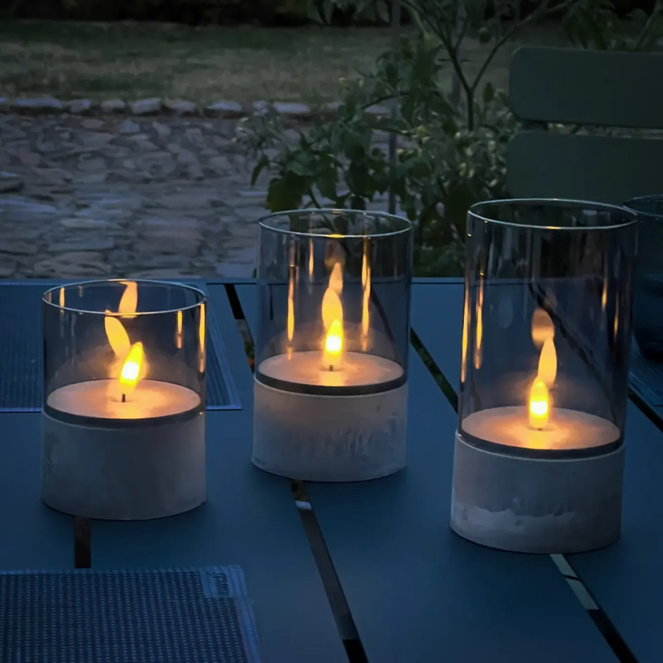 Brilliant tafellamp op batterij Bougie betoneffect rookglas set van 3
