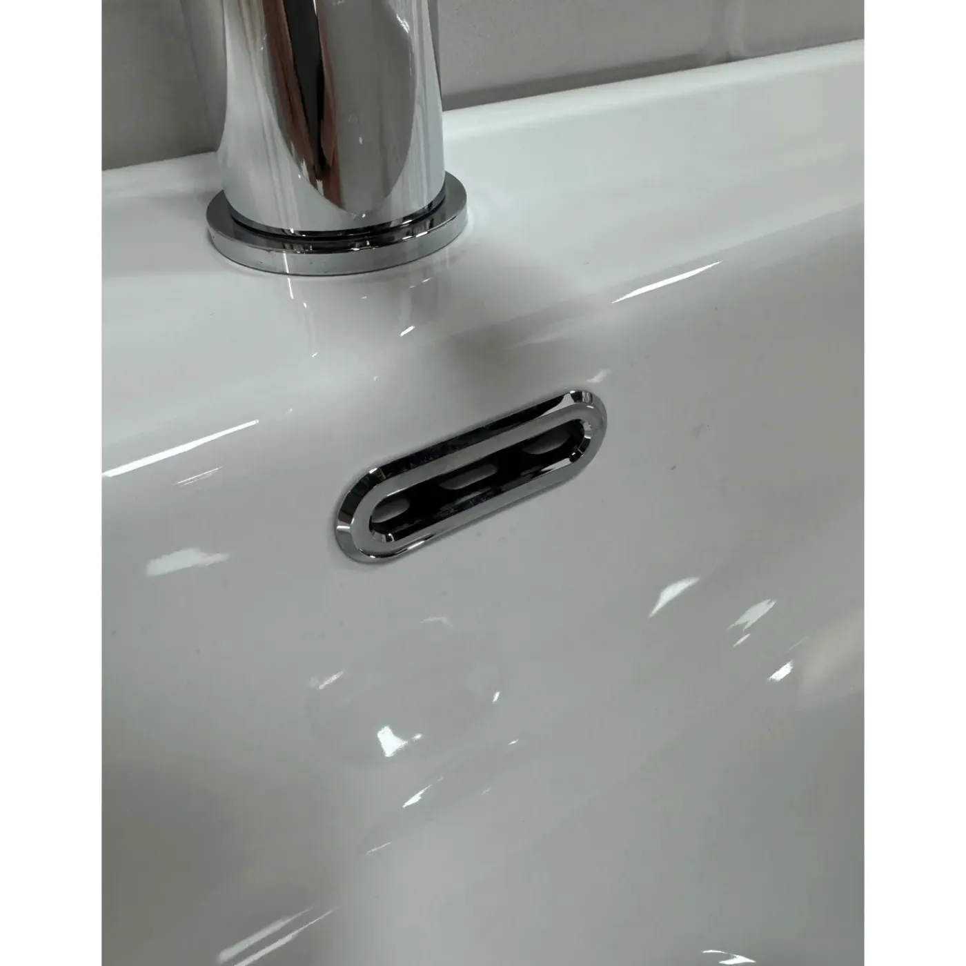 By Goof - Badkamermeubel Tieme – Mat Eiken – 60cm – Met Wastafel En Afvoerplug