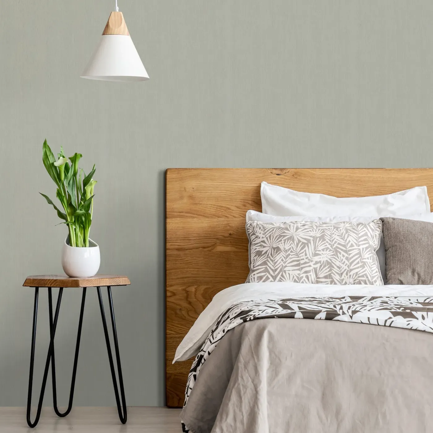 DecoMode – Praxis Eigen Merk Decomode Vliesbehang Pure Lines - Saliegroen - 10m x 52cm