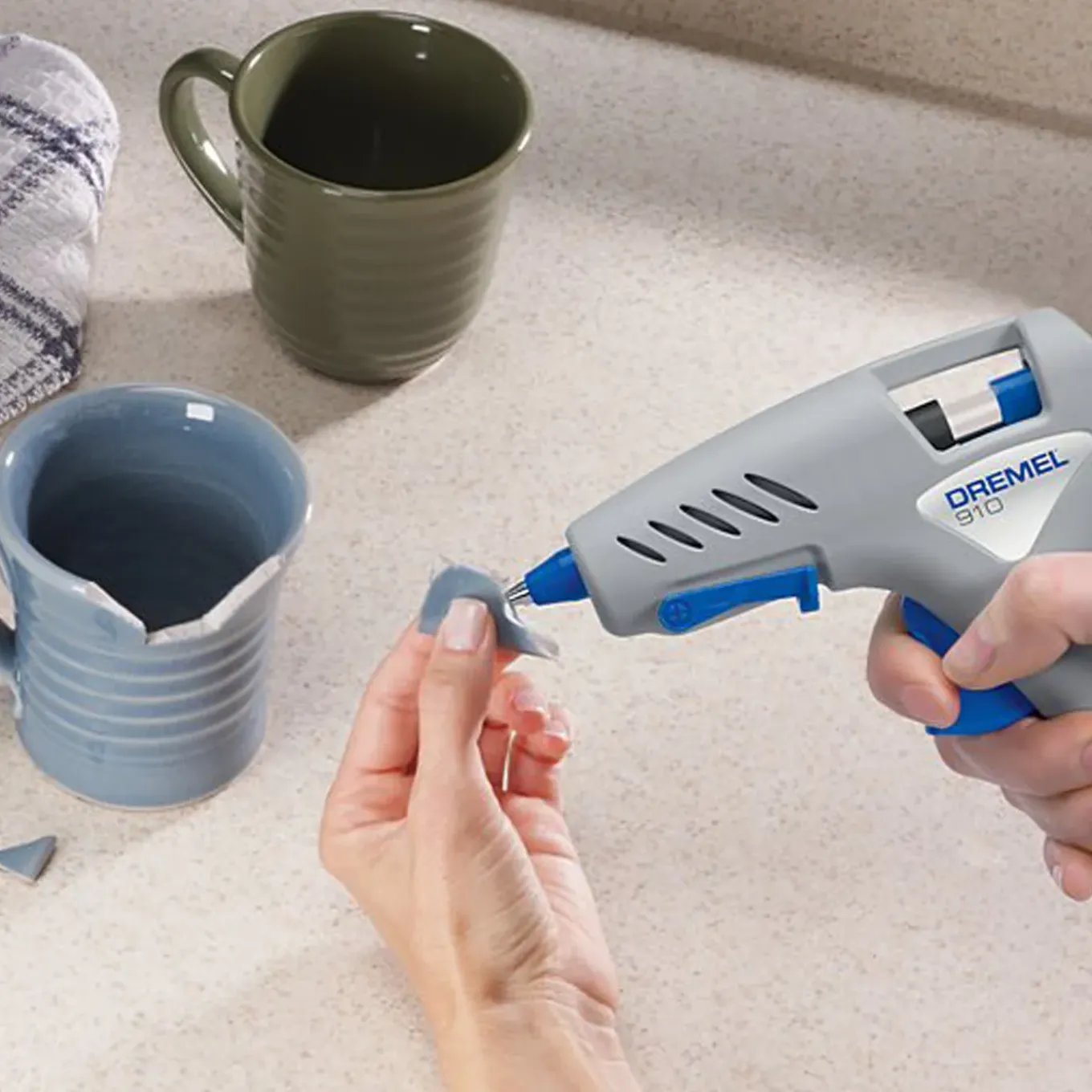 Dremel hetelijmpistool 910 3 lijmsticks