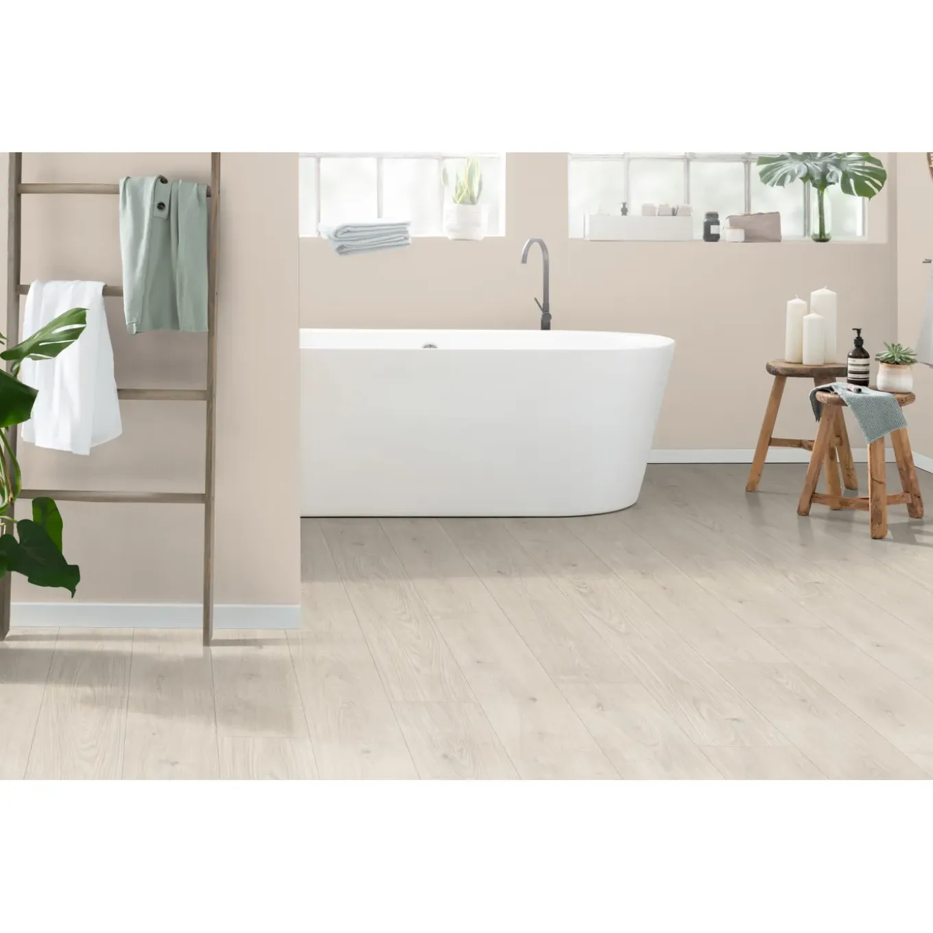 Egger Eco Vloer Aquadura+ Edf184 Berdal Eiken Wit 7,5mm, 1,995m²