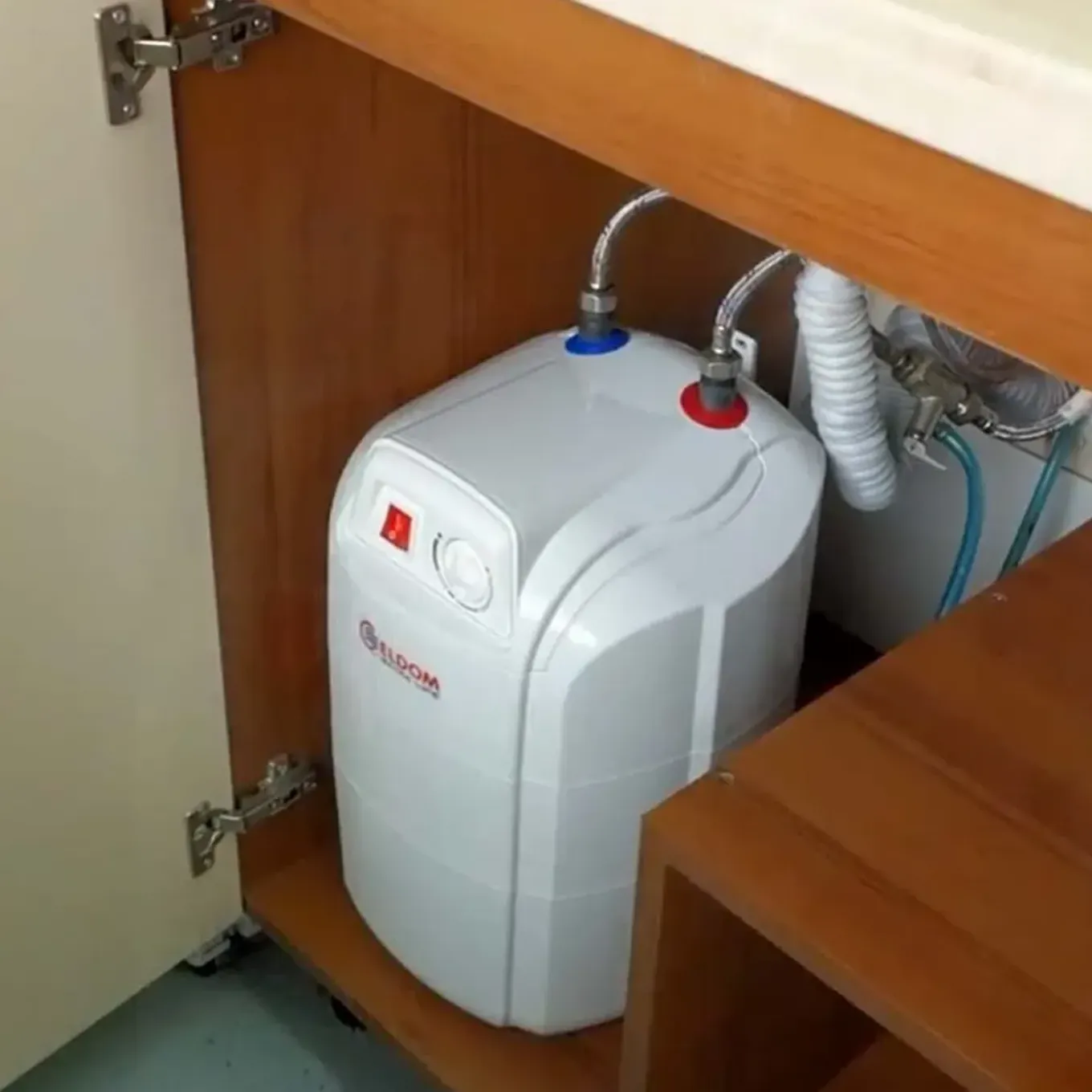 Eldom - 7 Liter Close-in Keukenboiler Onder Het Aanrecht Extra Life