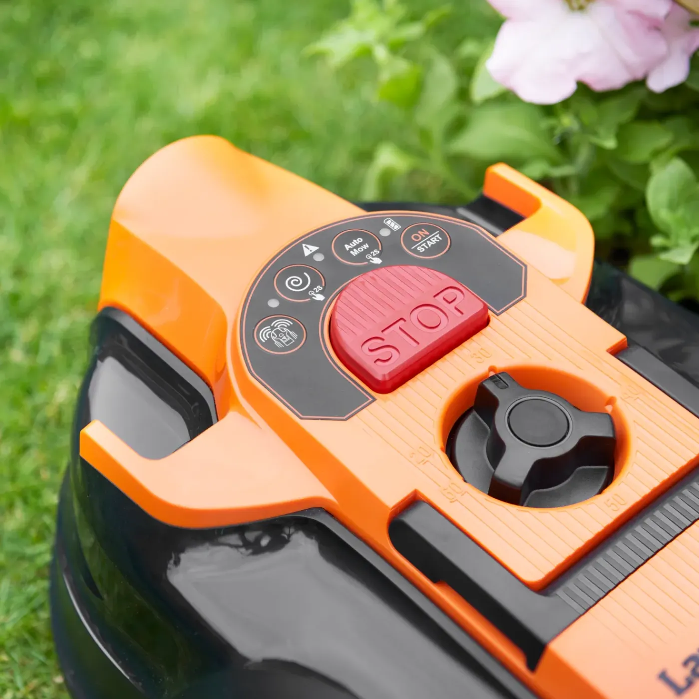 Elem Accu Robotmaaier - 16cm - 24V - 300m²