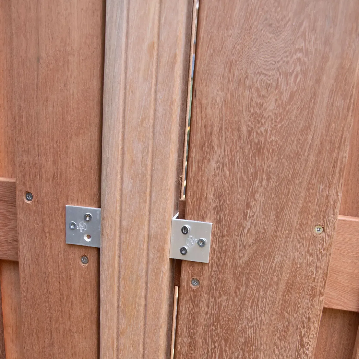 Elephant hoekstukken + schroeven voor houten tuinschermen Forte
