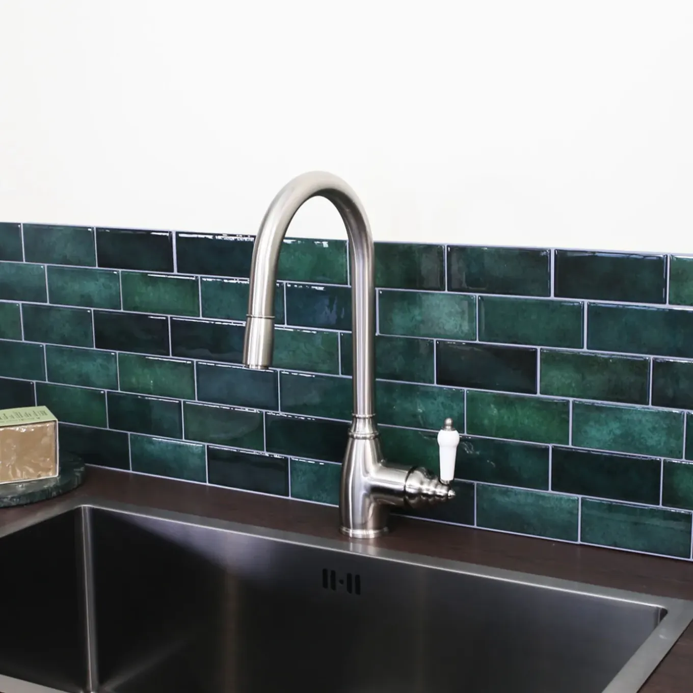 Essebagno Ascott Roestvrijstalen Ééngreeps Wastafelmengkraan Met Uittrekbare Handdouche