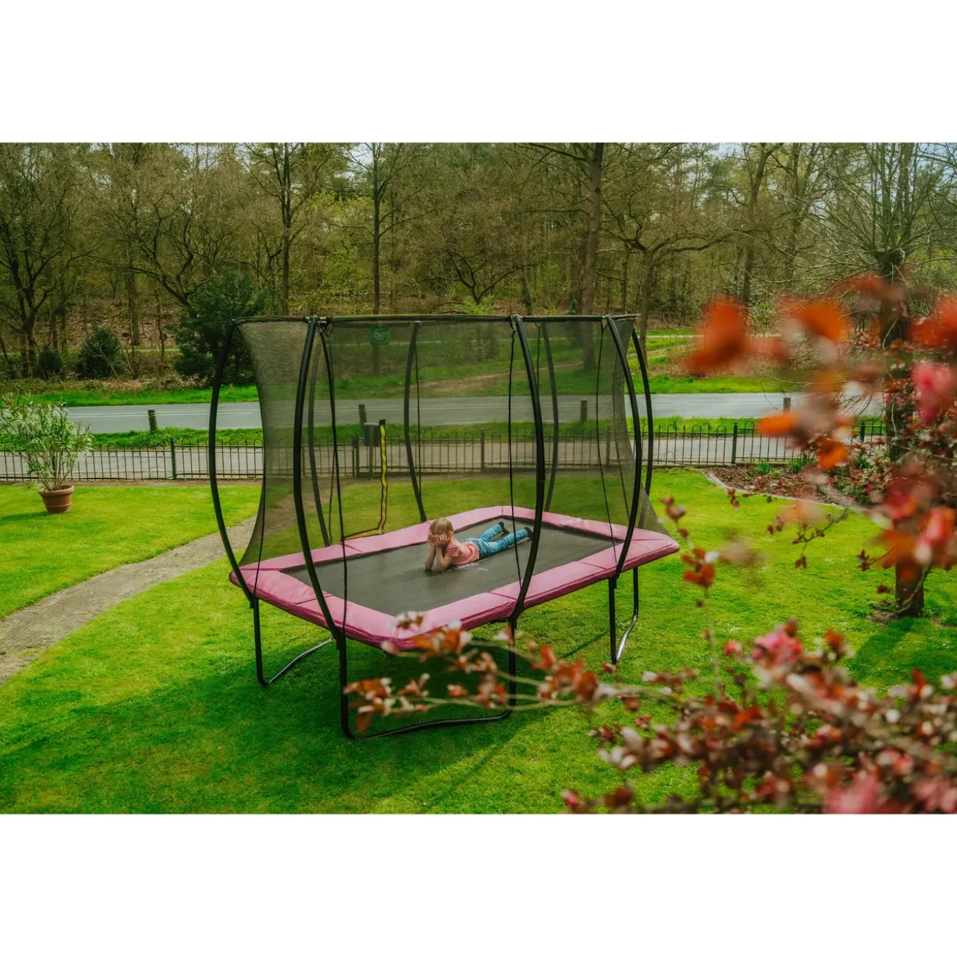 Exit Silhouette Trampoline 244x366cm - Roze