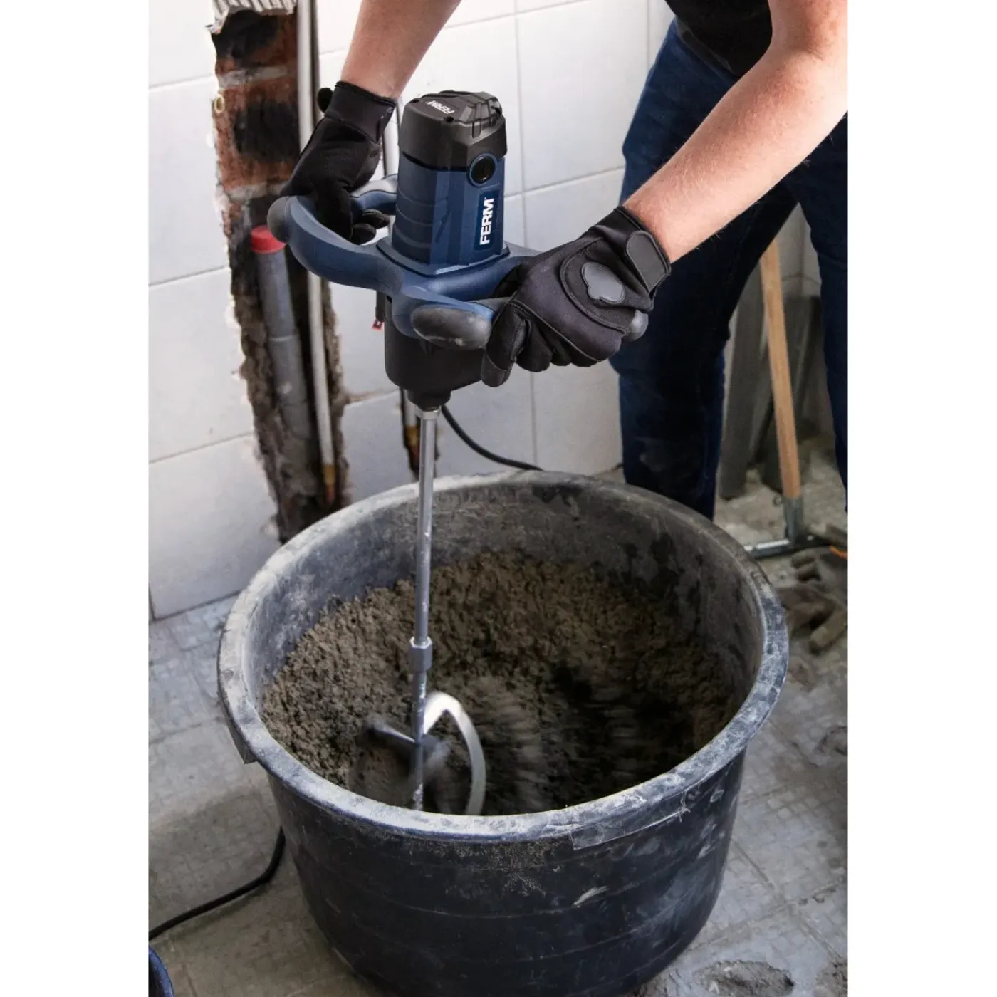 Ferm - Betonmixer - 1800W - Verfmenger - Incl. Mengstaaf