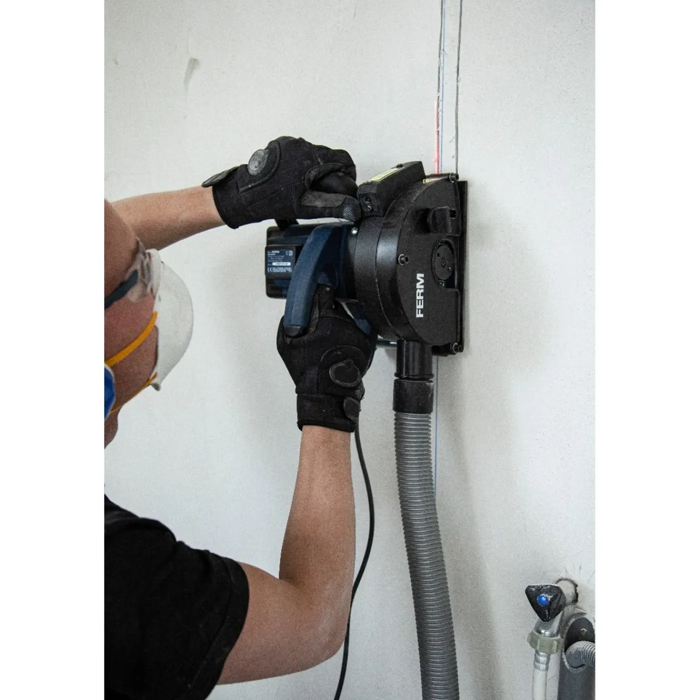 Ferm - Muurfrees - 1700w - Met 2 Diamantschijven - 125mm