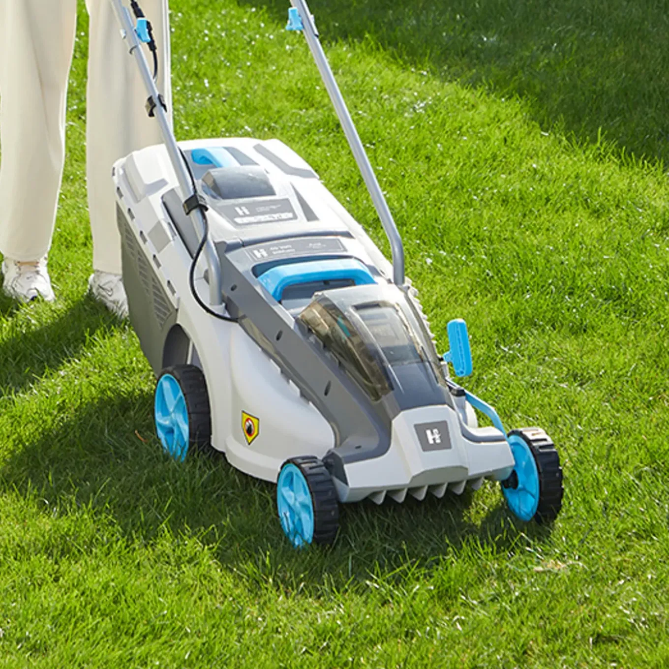 H-ster Accu Grasmaaier Ruud 40v - Snijbreedte 370mm - Met 40v 4ah Accu En Snellader