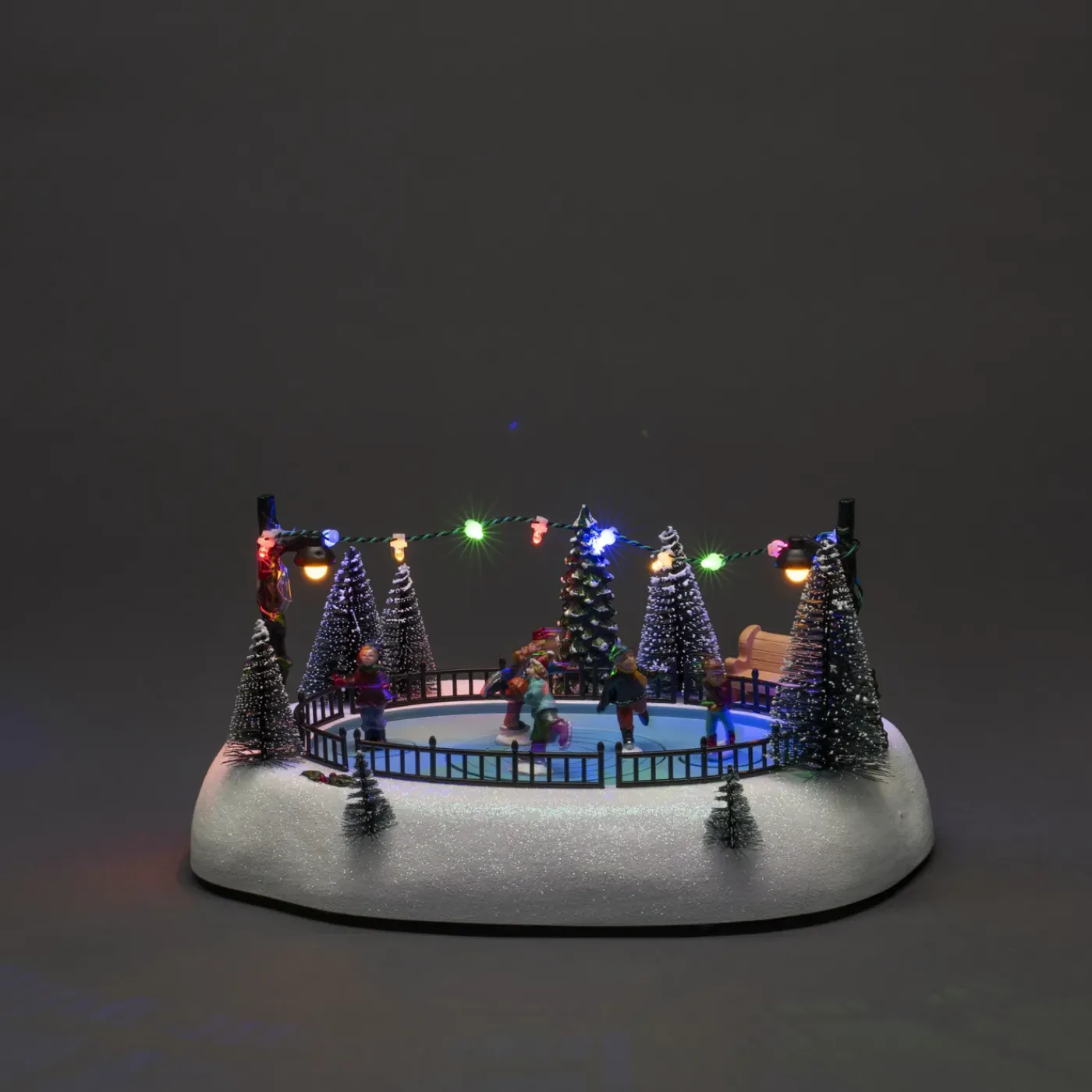 Konstsmide - Kersthuisje Kerstslee - Geanimeerd - Met 12 LEDs - 16cm