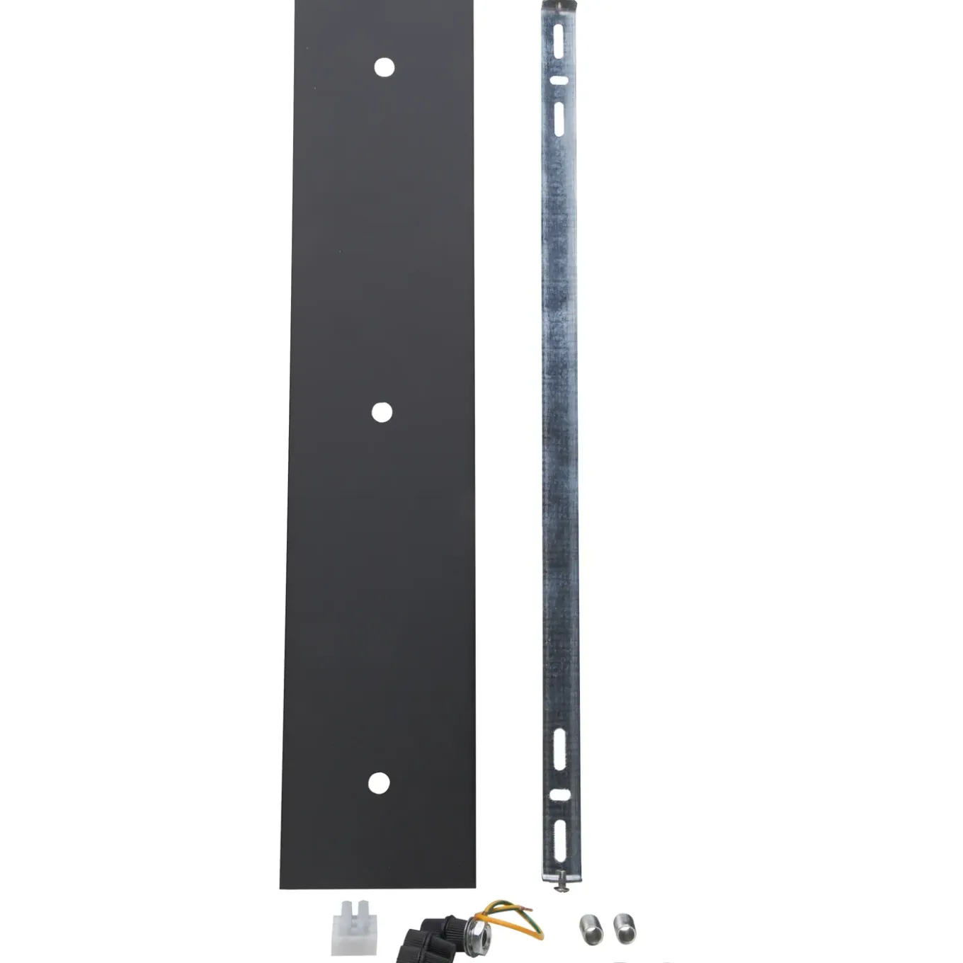 Kopp verlichtingsarmatuur 3 stopcontacten 470x95mm zwart