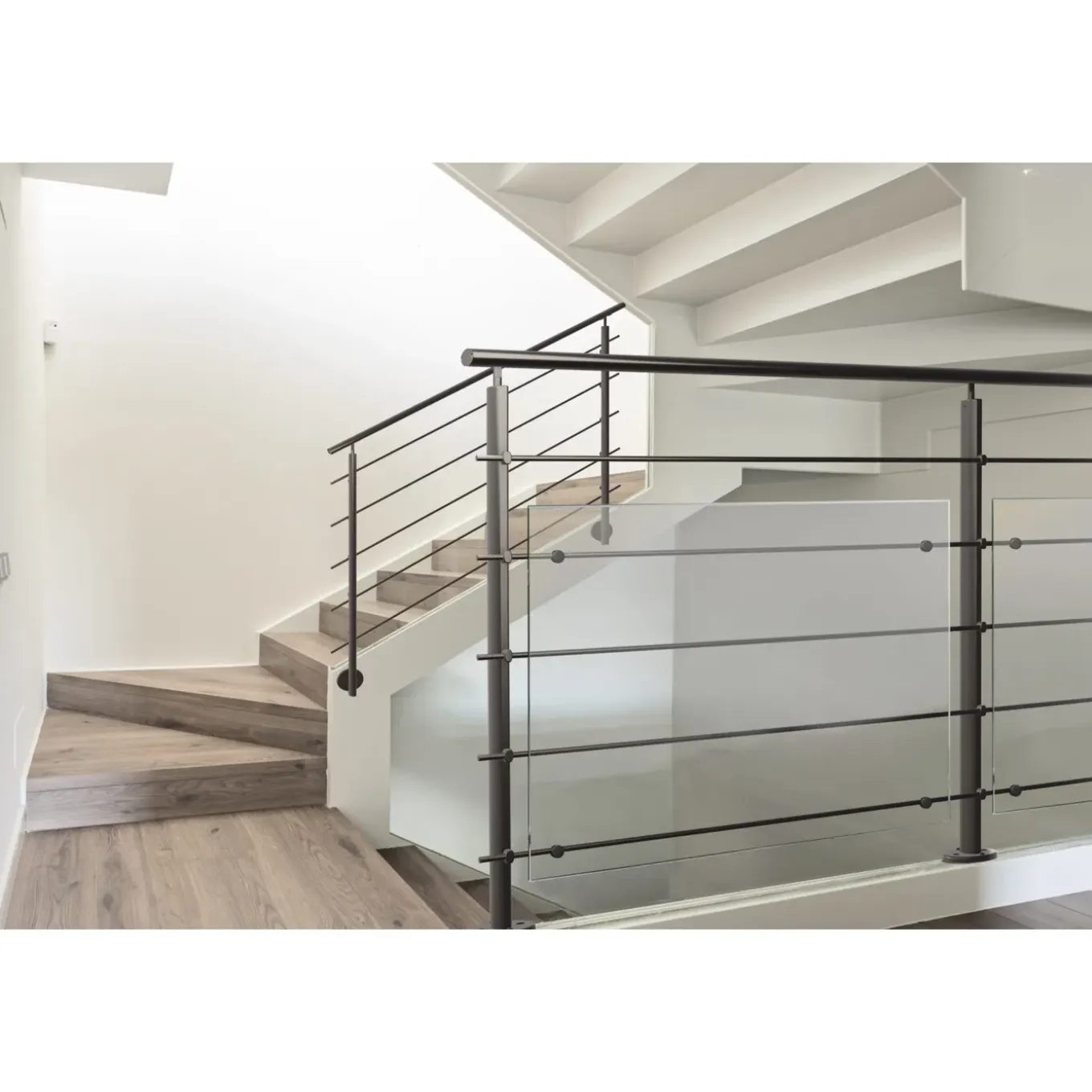Kordo - Balustradepaal Voor Vlakke Montage - Prestio - Zwart Aluminium