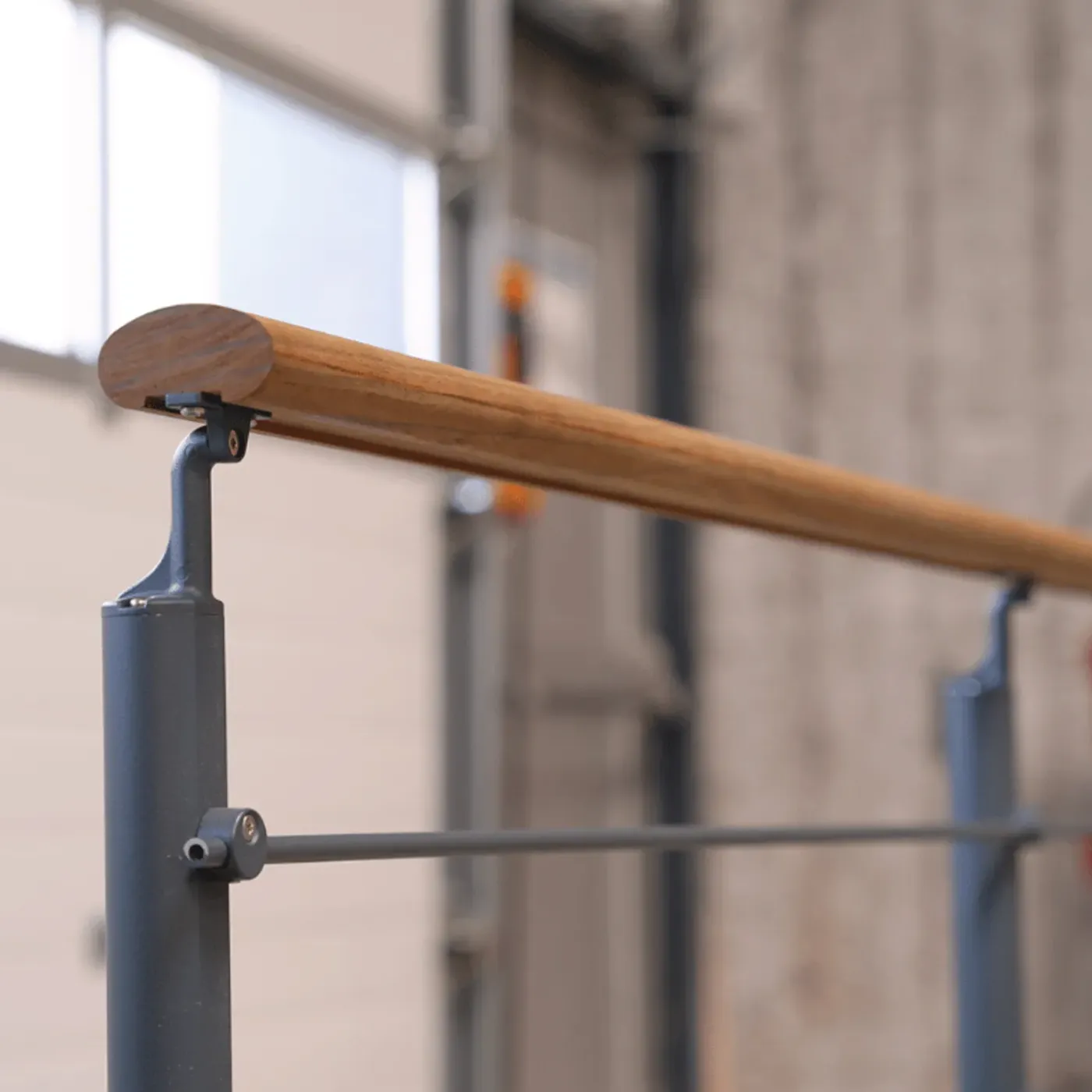 Kordo - Balustrade Vlakke Montage - Opalu - Antracietgrijs Met Kebony Handgreep - 2 M
