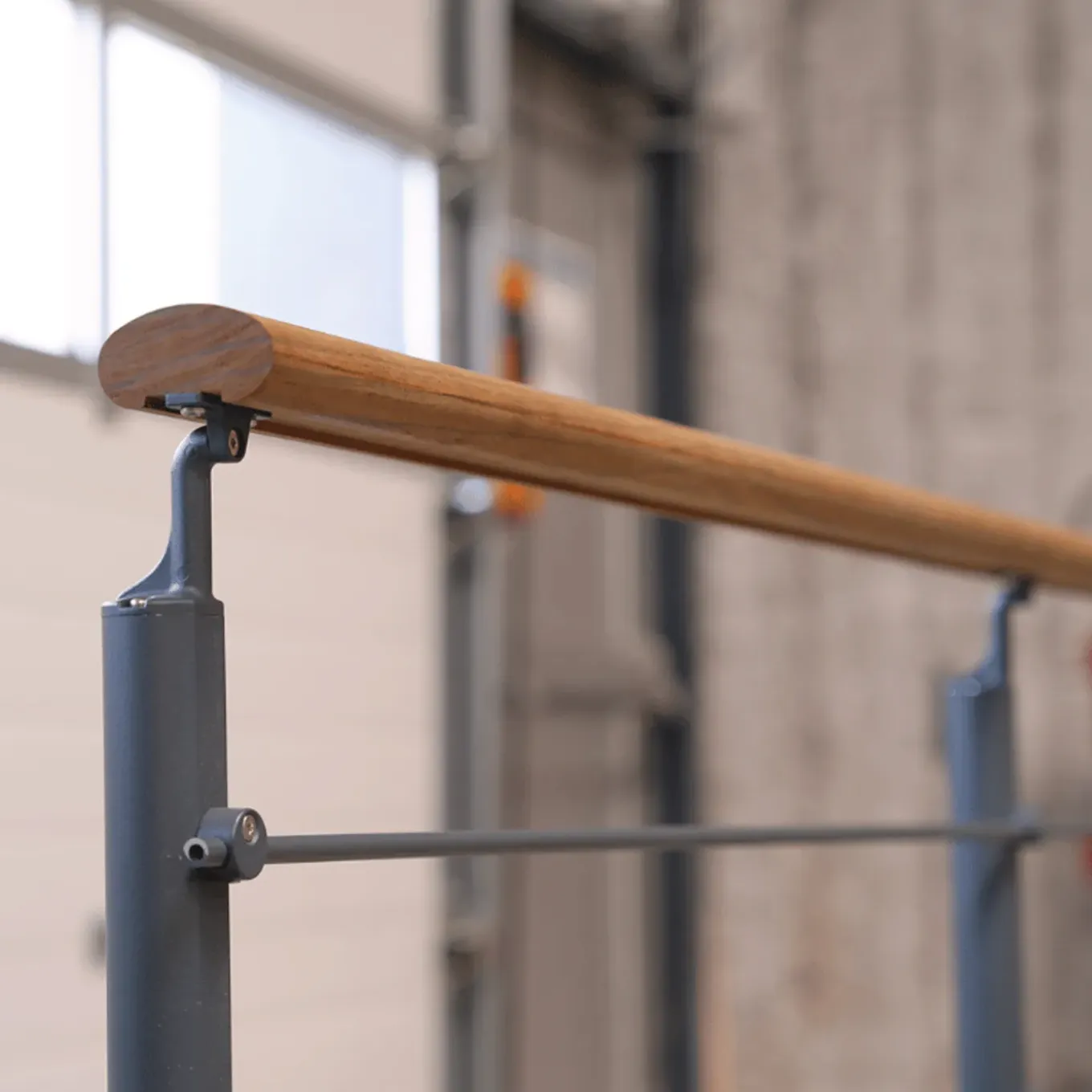 Kordo - Balustrade Zijdelingse Montage - Opalu - Antracietgrijs Met Kebony Handgreep - 2 M