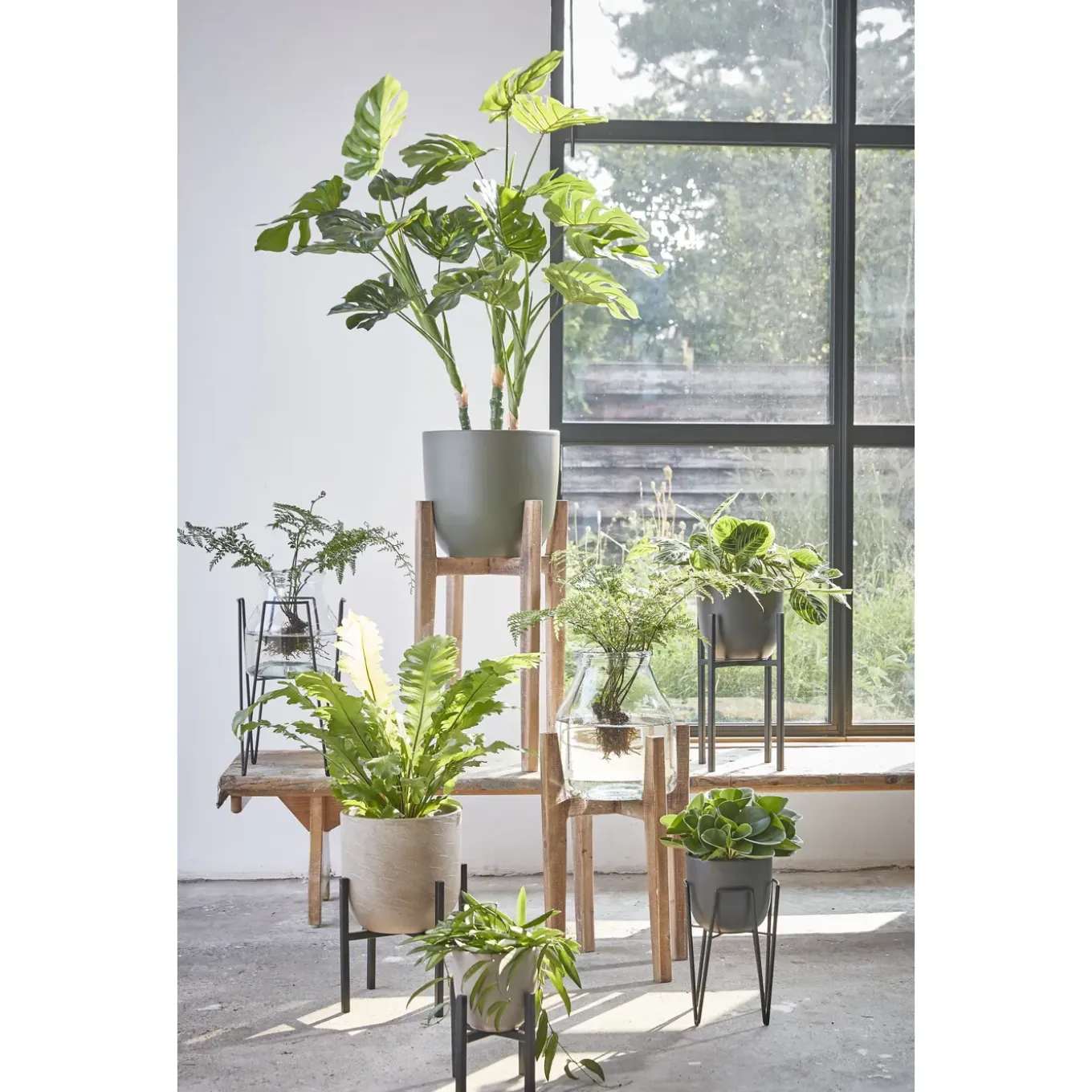 Mica Decorations Blom Plant Standaard Zwart- L25xb25xh38cm
