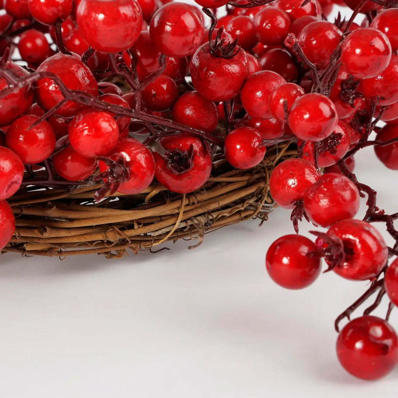 Mica Decorations Krans Bessen Rood - H10xd40cm