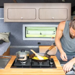 Monster Shop DIY Bovenkasten voor Camperbusje - Opbergruimte