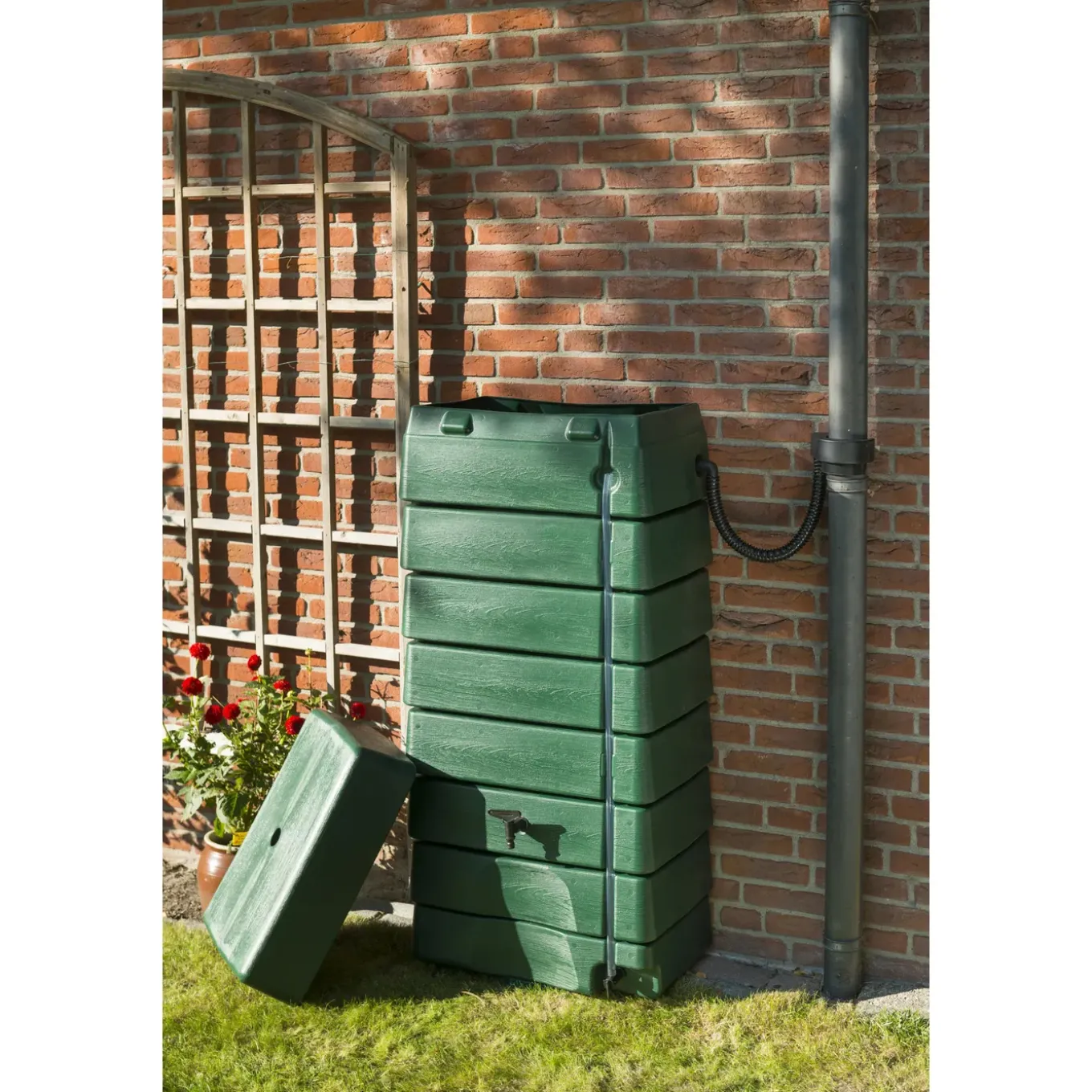 Nature Regenton - Muurmodel Serie 320 - 276L - Groen HDPE Inclusief 2 Kranen - 58,5x39,5x134,5cm
