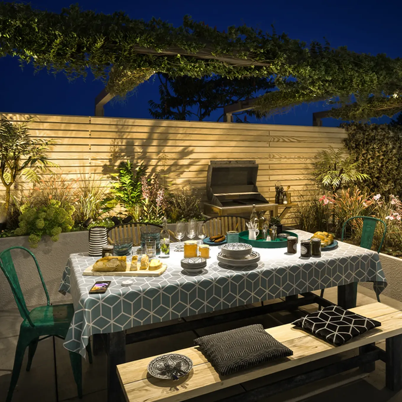 Philips Buitenwandlamp Alzor - Zwart - E27