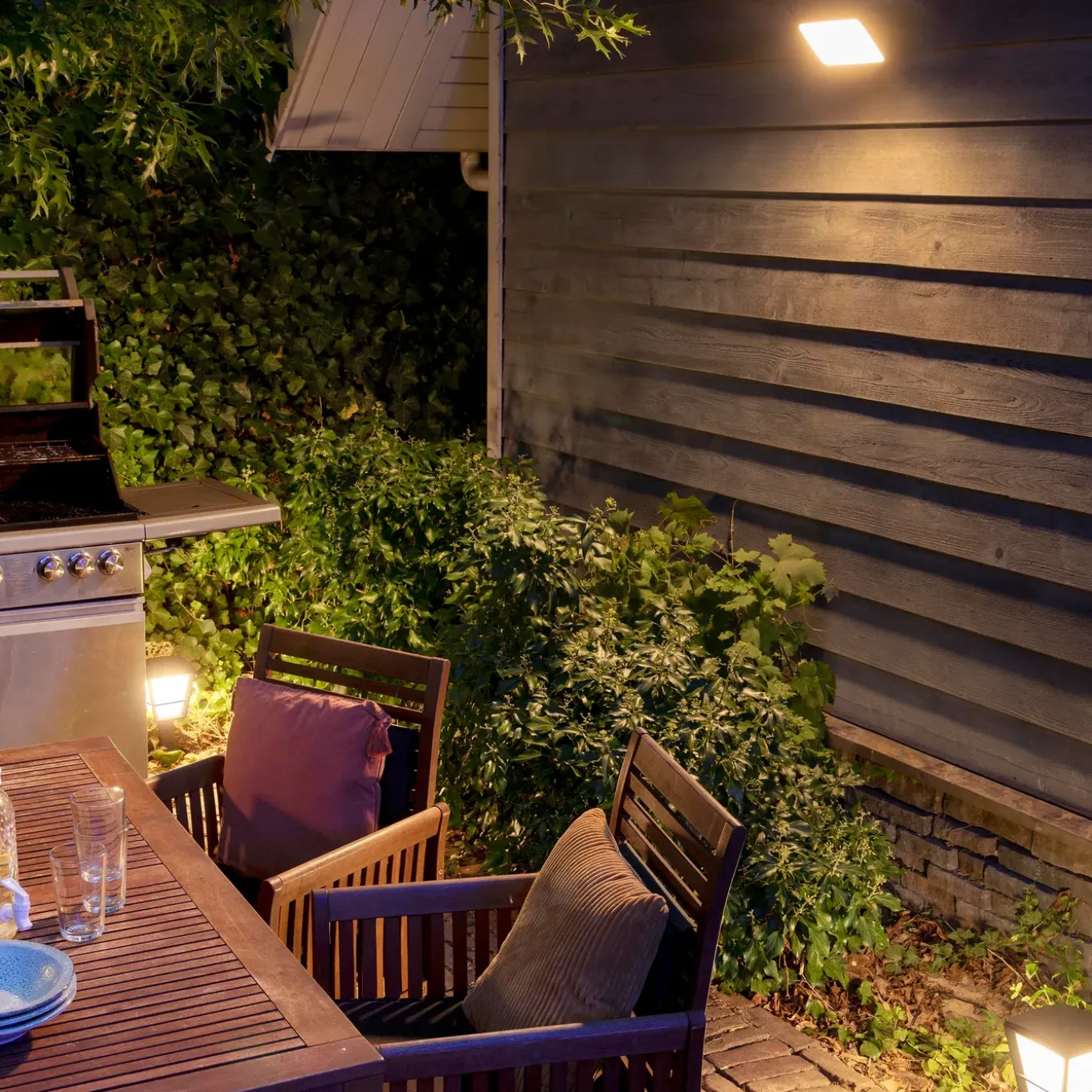 Philips Hue Discover verstraler - wit en gekleurd licht - zwart