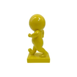 Present Time - Beeld Amigo Walking Medium - Geel - 10,5x9,8x20 Cm