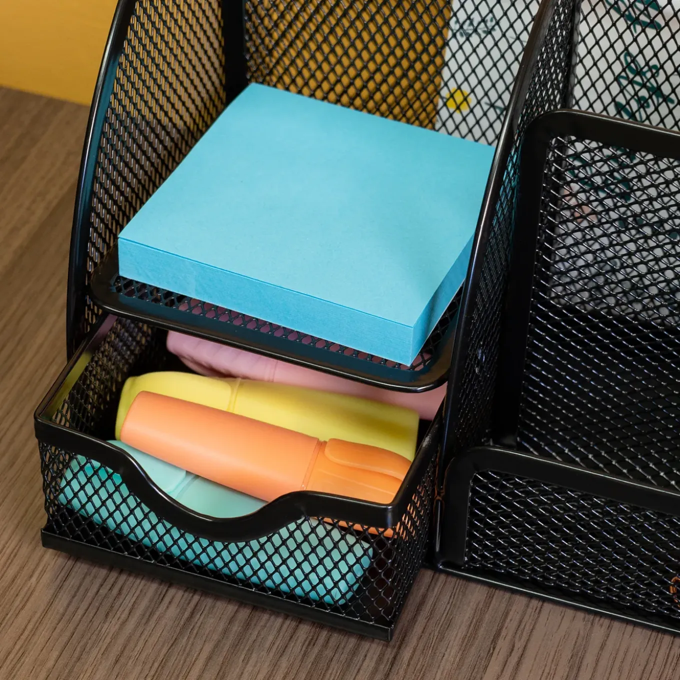 Quvio Bureau Organizer 5 Vakken + 1 Lade + 1 Plankje Met Gaas - Zwart