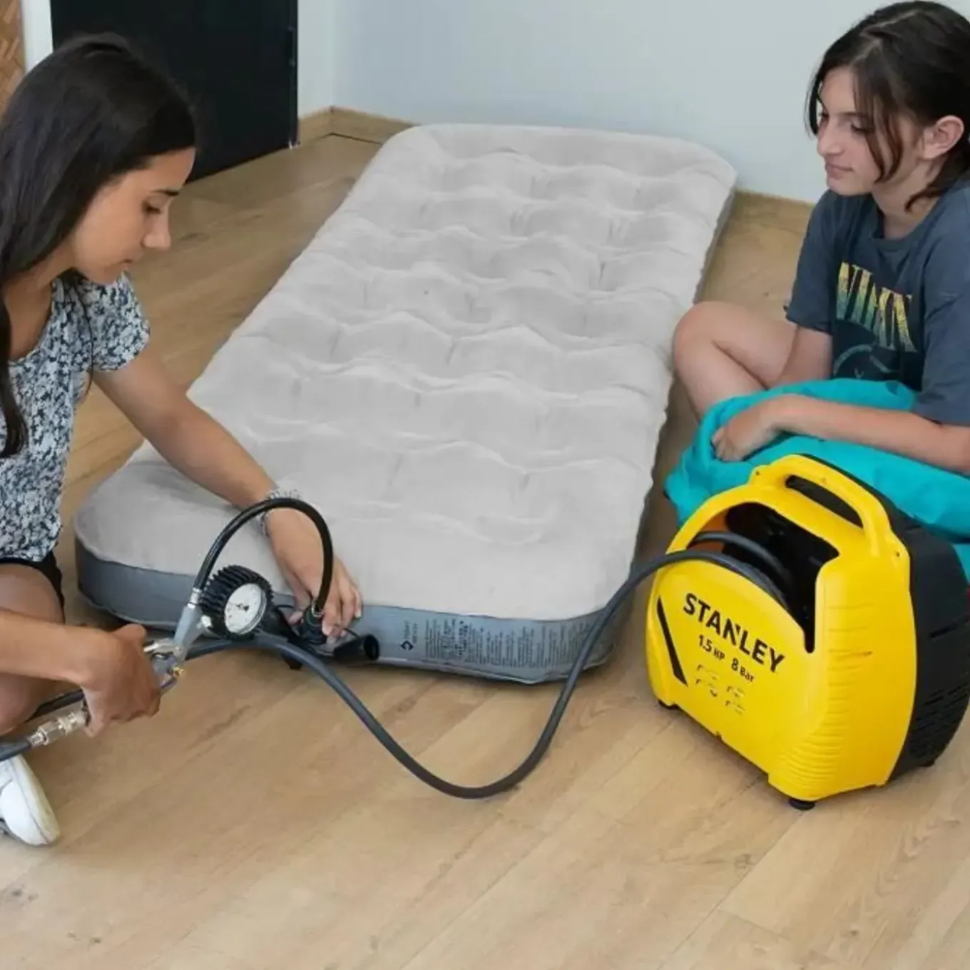 Stanley Compressor - 1100 W - 8 Bar - 1.5 Electric Hp