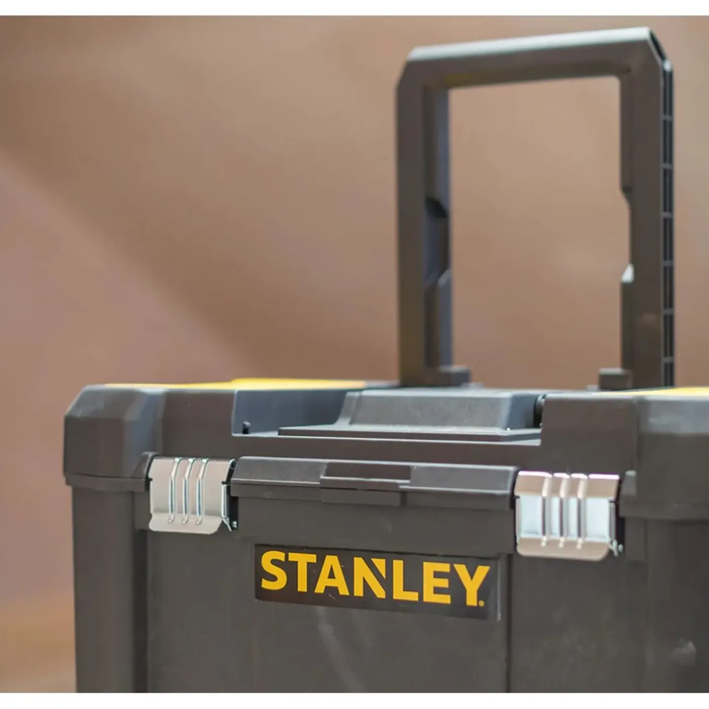 Stanley Gereedschapswagen Essential - 47,5 X 28,5 X 62,6cm