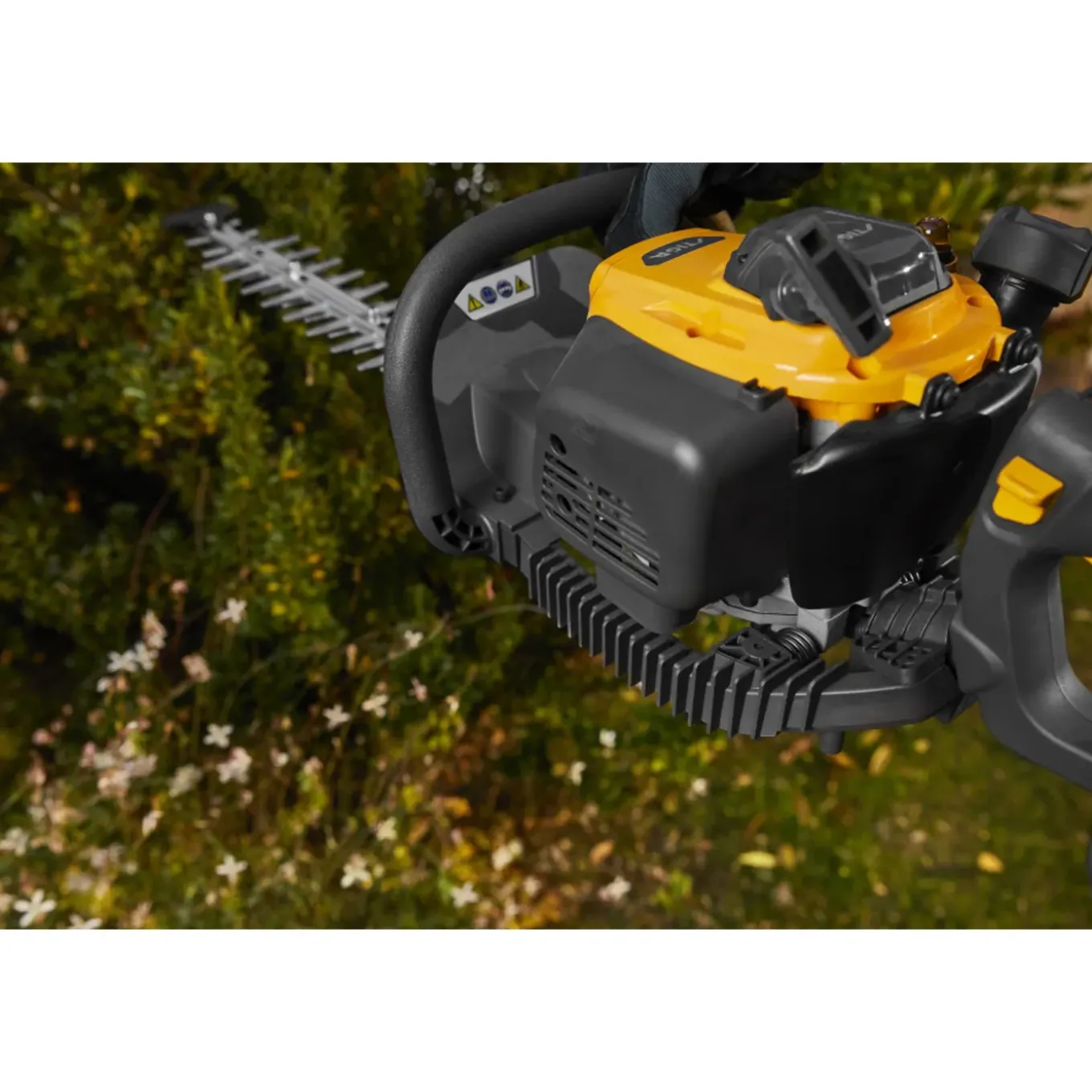 Stiga Benzine Heggenschaar HT 525 - 22,5cc - 46cm