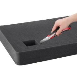 Tectake Geweerkoffer - Zwart - Robuuste Harde Schaal - 3 Schuimstofinlegstukken - 2 Loopwielen