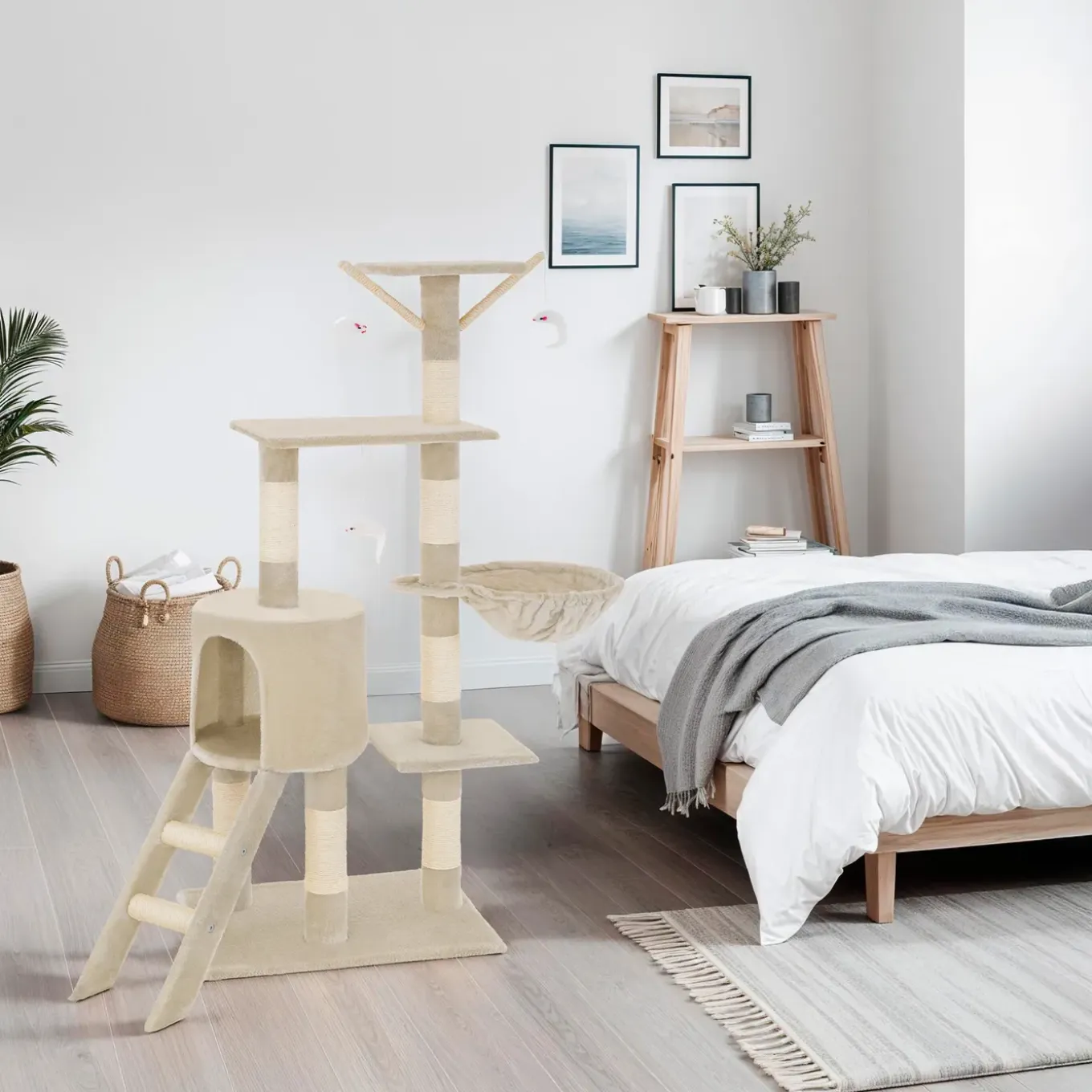 Tectake Krabpaal Dominik 144cm - Met Kattenhuisje - Beige