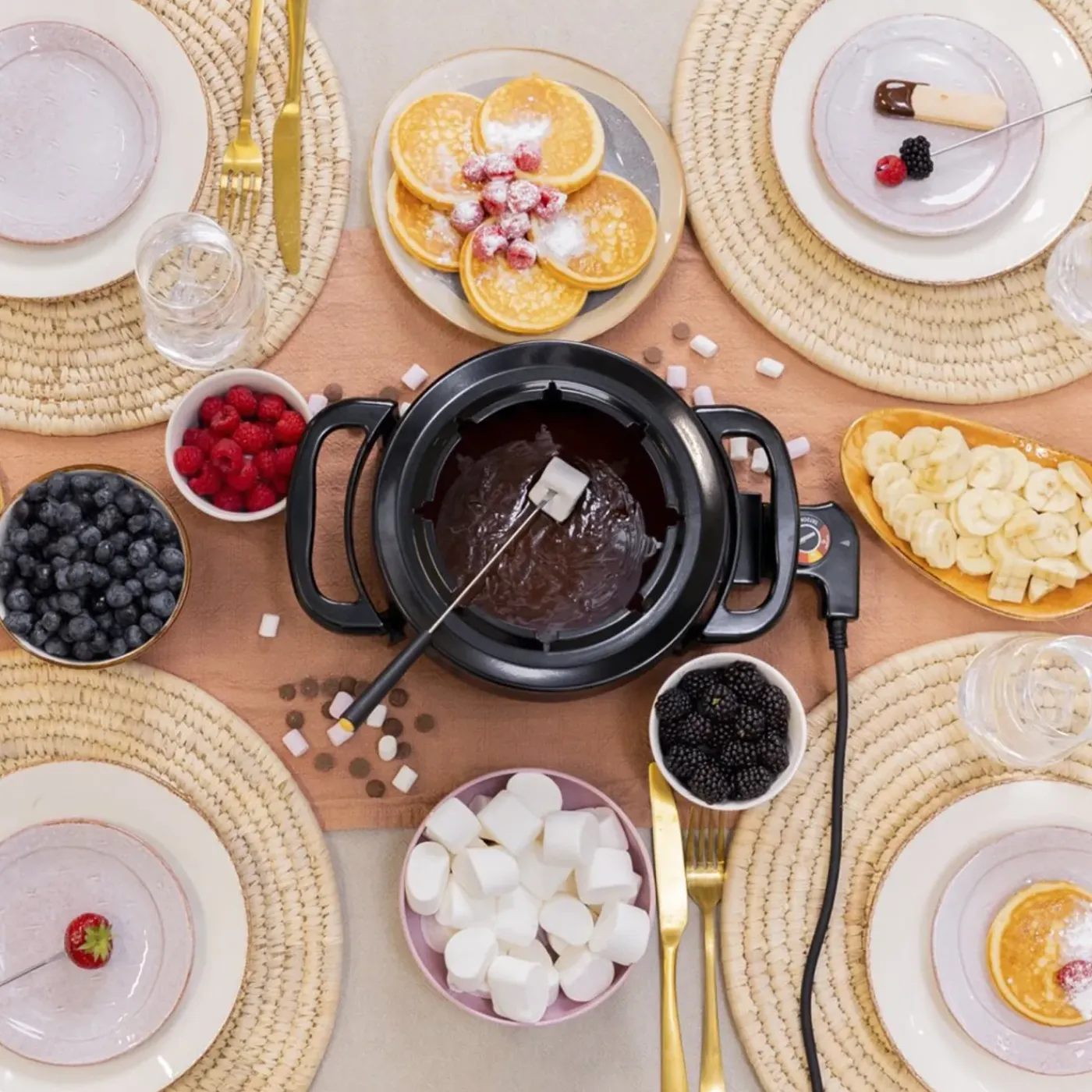 Tristar Fonduepan - Elektrische Fondue - 1,5 Liter - 8 Personen - 1000 Watt - FO-1107