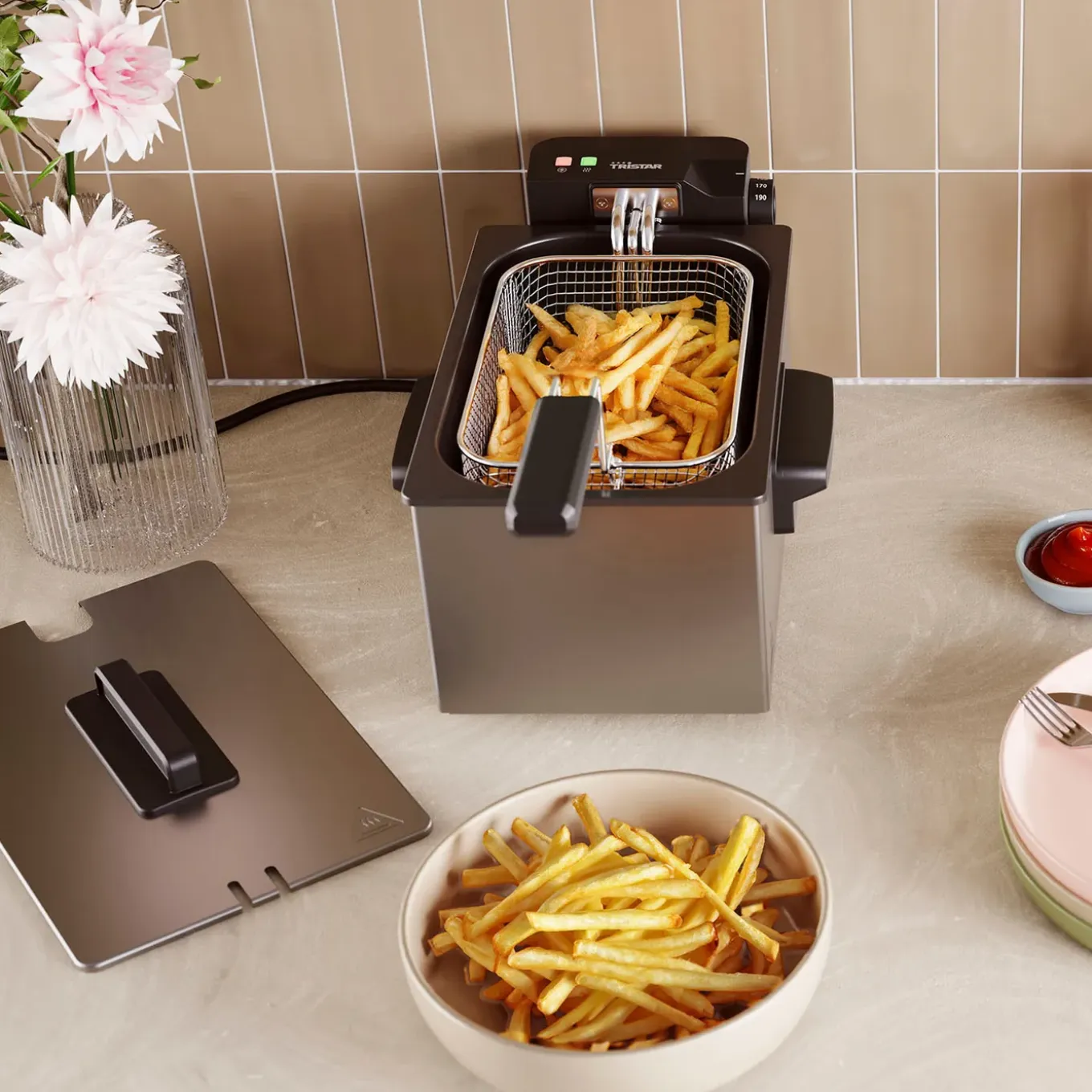Tristar Frituurpan - 3 Liter - Koude Zone -2000W Friteuse - Vaatwasserbestendig