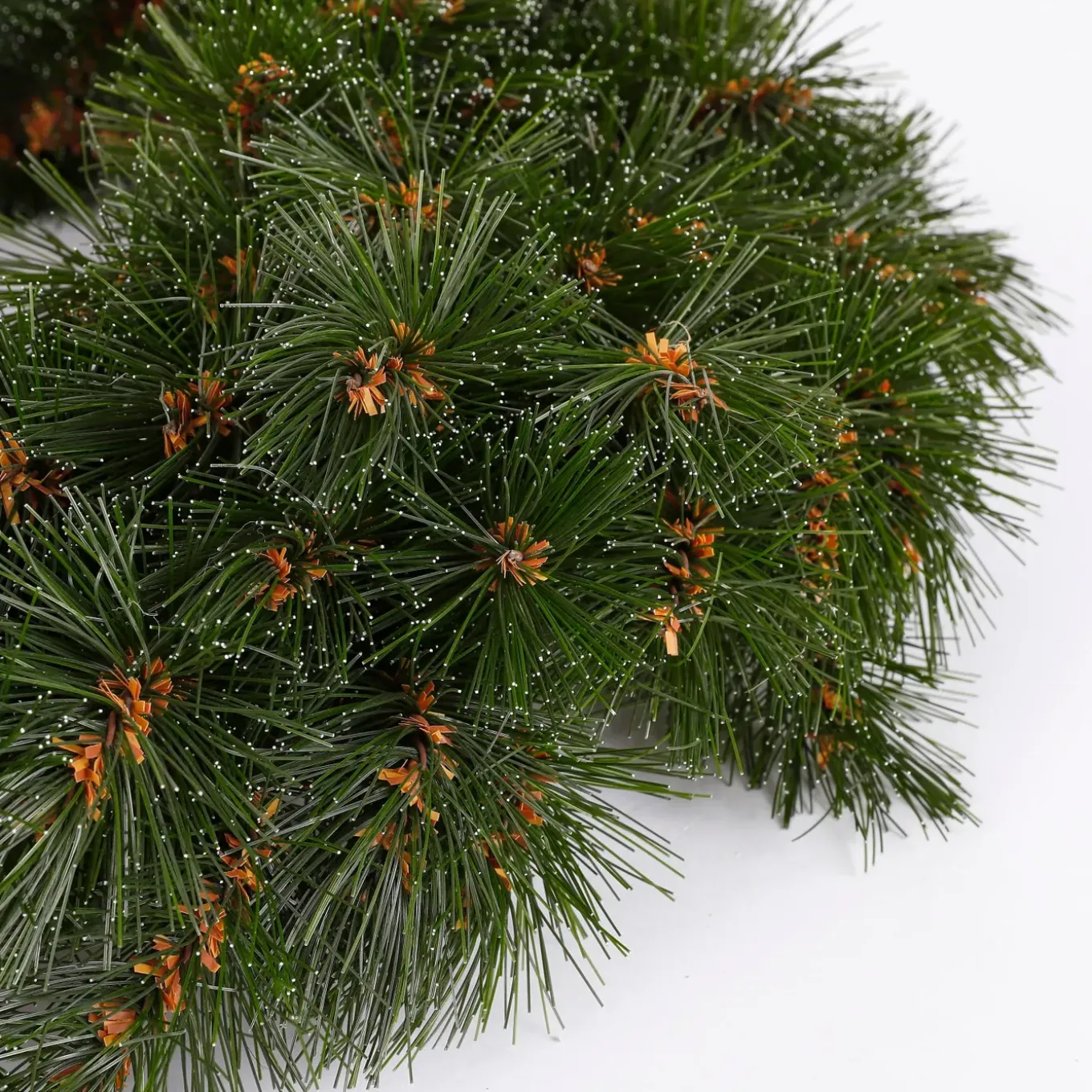 Triumph Tree Forest Frosted Kerstkrans - Diam.60 Cm - Groen