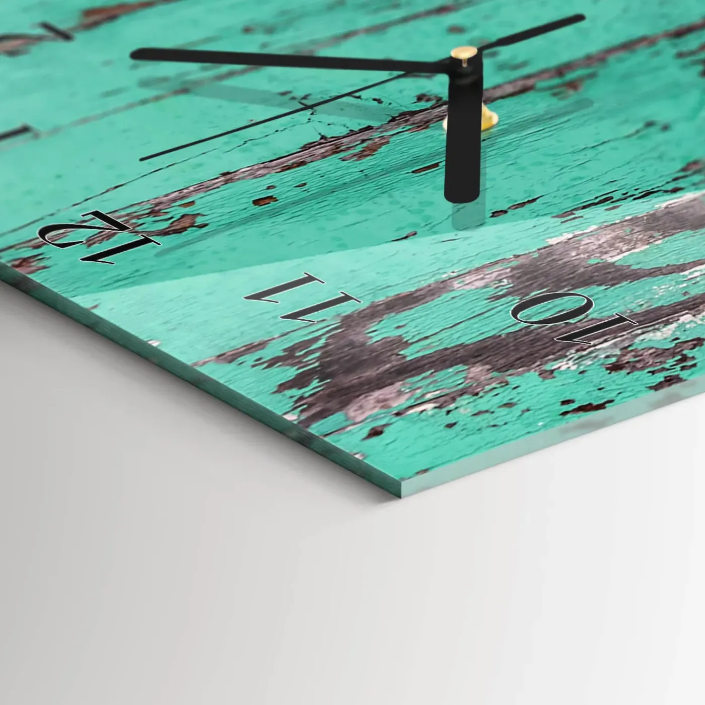 Tulup - Klok Glas Met Opdruk - Rechthoekige Verticaal - Houten Muur - Blauw - 30x60 - Zwarte Handen