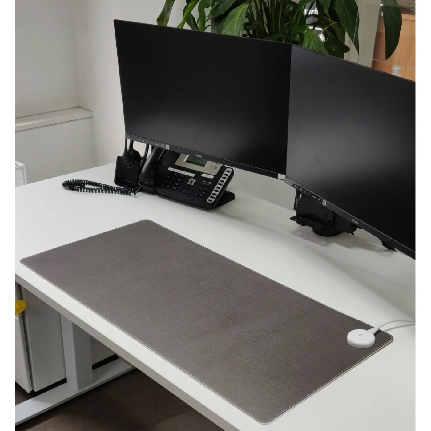 VH verwarmde bureaulegger - 90 watt - 40 x 80 cm - 3 warmte standen - LED indicator